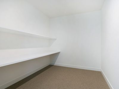 M908 / 188 Macaulay Road, North Melbourne