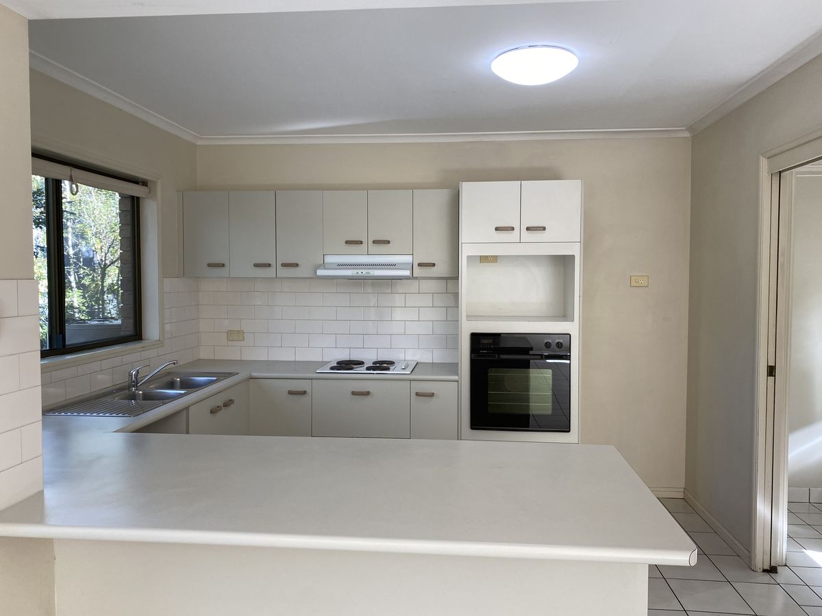 17 / 8-12 Quinn Street, Toowong