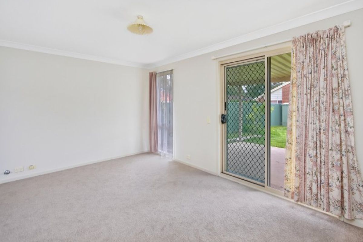 8 Gumleaf Close, Erina