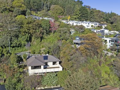 16 Iwa Road, The Wood