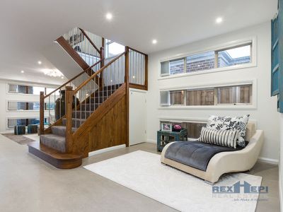 5 Mickleham Drive, Cranbourne North