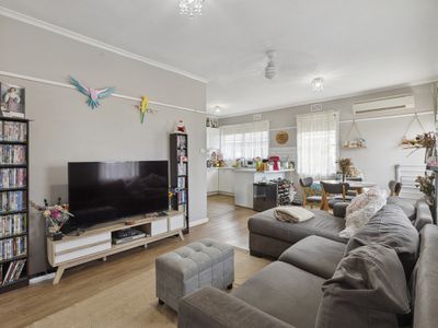 75 CHISHOLM CRESCENT, Seymour