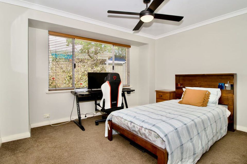 10 Waring Heights  , Baldivis