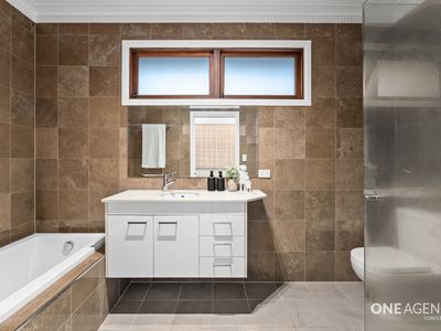 16 Hyde Road, Yeronga