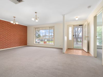 3 OAKMONT CIRCUIT , Wodonga