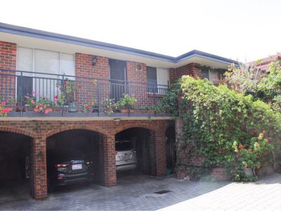 3 / 28 Stirling Highway, Nedlands
