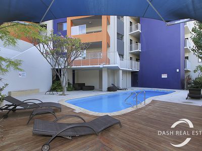4/2 Walsh Loop, Joondalup