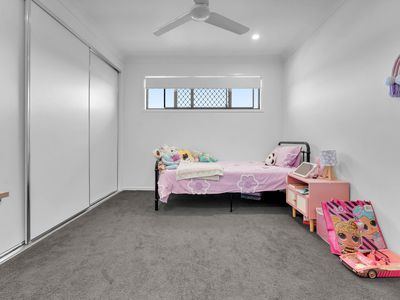 10 / 15 Waratah Way, Morayfield