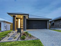 105 Beck Street, Park Ridge