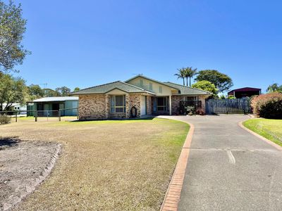 18 Orchid Avenue, Urangan