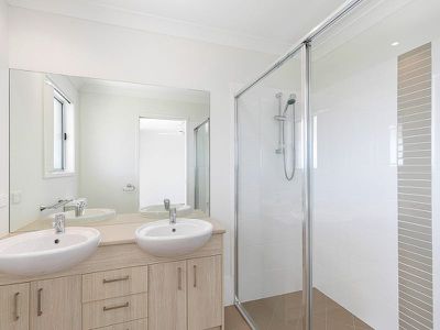 6 Evans Road, Urraween