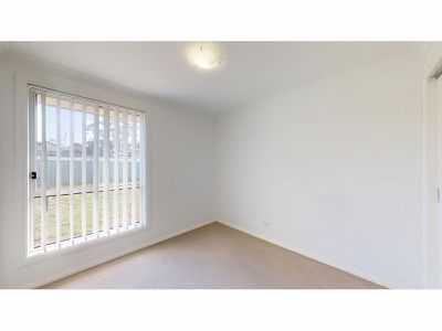 22 Dalbeattie Crescent, Dubbo