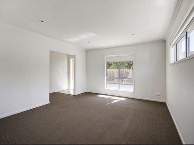 2 / 166 Grove Road, Grovedale