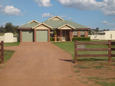 26 Torryburn Way, Dubbo