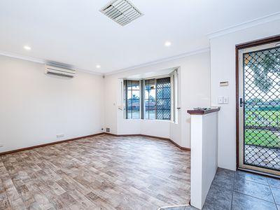 9 / 9 Berry Court, Maddington