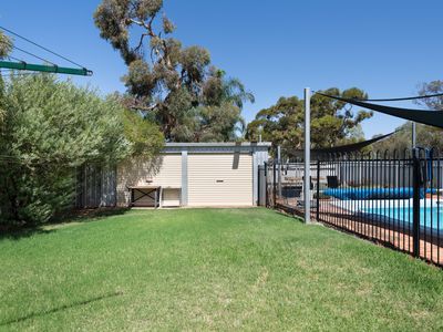 17 Littlewood Place, West Lamington