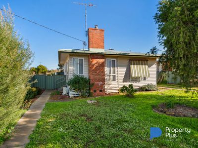4 Mary Street, Charlton