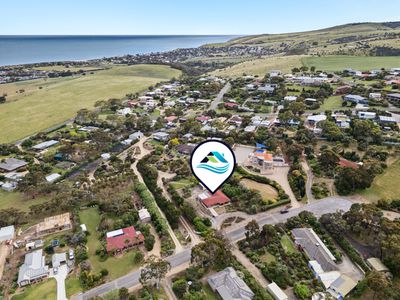 18 Brook Place, Normanville