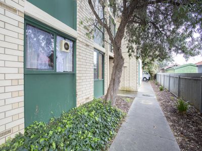 3 / 2 Ferguson Street, Glenelg North