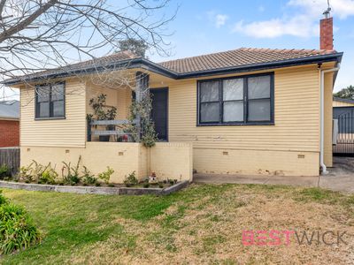 6 Slim Street, West Bathurst