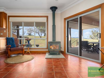 1249 Ganbenang Road, Lowther