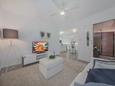 2222 Wynnum Road, Wynnum