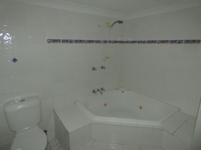 1 / 14 Pacific Esplanade, South Golden Beach