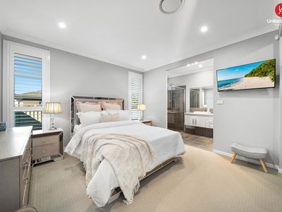 48 Oaklands Circuit, Gregory Hills