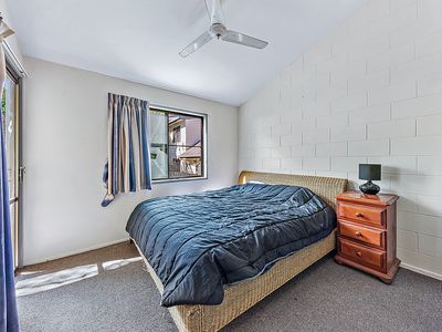 3 / 4 Border Drive, Cannonvale