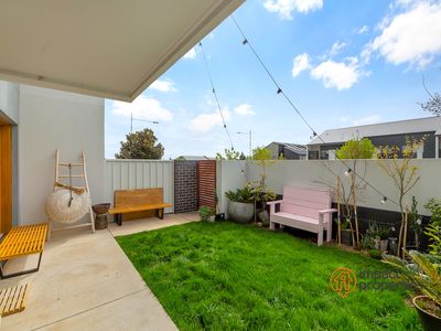 6 / 2  ROUSEABOUT STREET , Lawson
