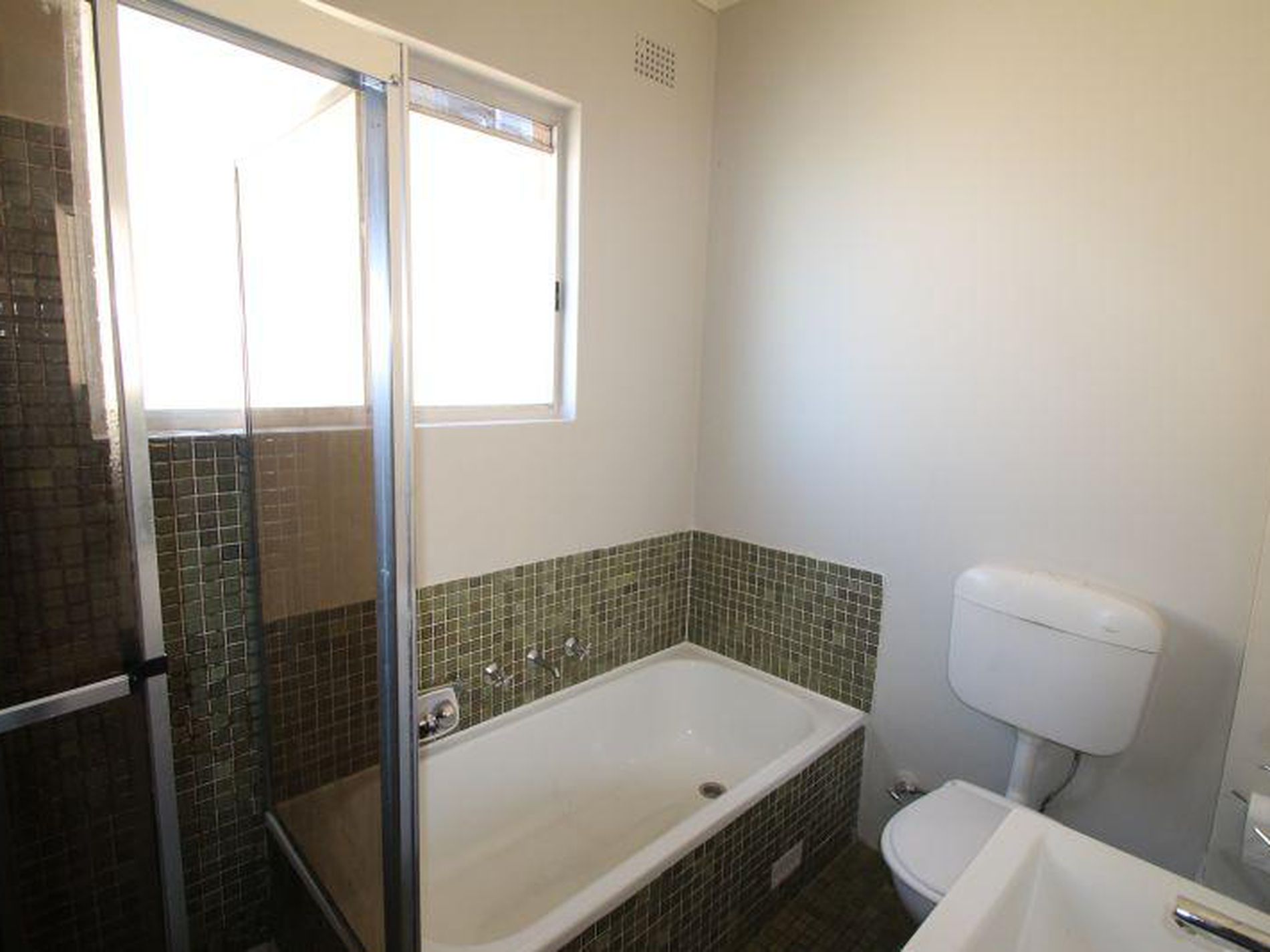 4 Station Street, Arncliffe