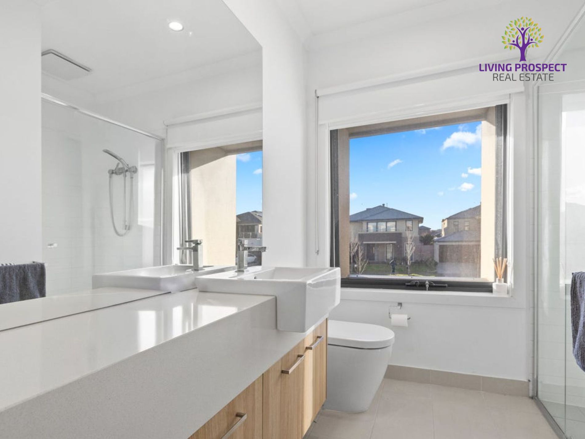 155 Tom Roberts Parade, Point Cook