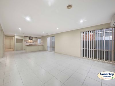 25 Cobram Street, Tarneit