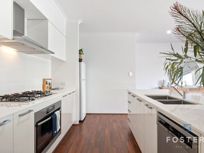 4 Foxglove Street, Piara Waters