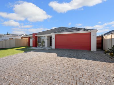 12 Carran Lane, Canning Vale