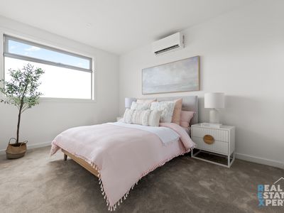 8 Tiger Way, Officer