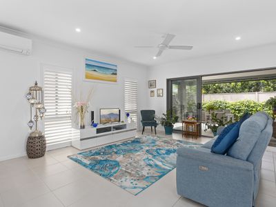 190 / 7 Halcyon Drive, Pimpama