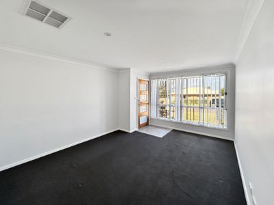 81A Champagne Drive, Dubbo