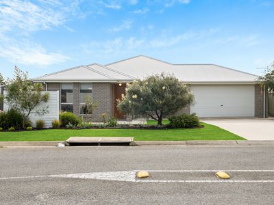 16 Union Road, Normanville