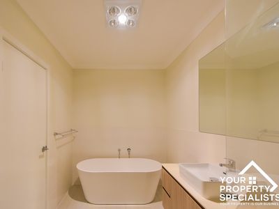 22 Dulcimere Street, Tahmoor