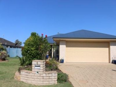 6 Banks Court, Torquay