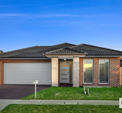 7 Cups Court, Clyde North