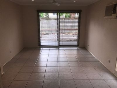 77 Woodlands Drive, Rochedale South