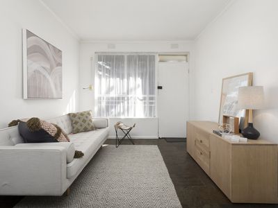 17 / 181-183 Geelong Road, Seddon