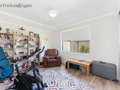17 Monticola Gardens, Aubin Grove