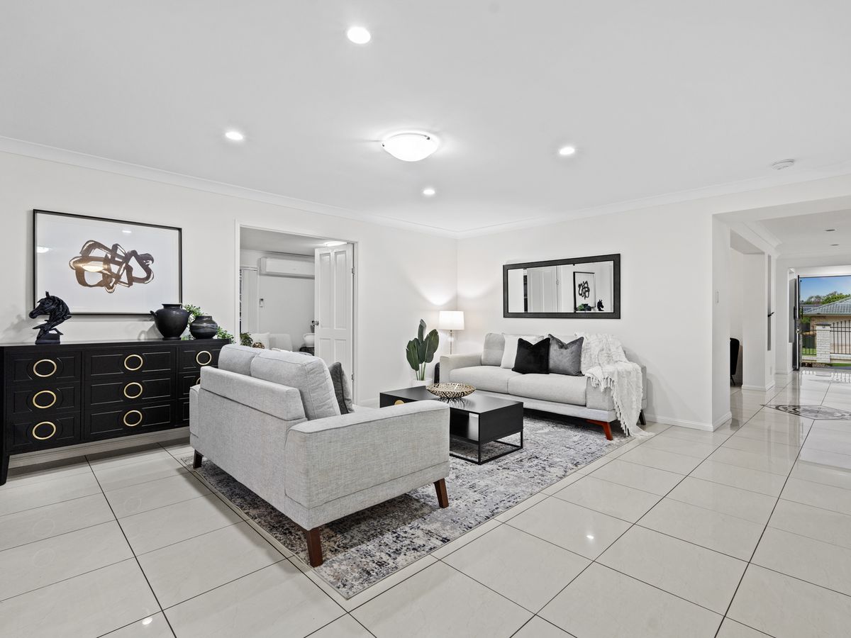 84 Claremont Parade, Forest Lake