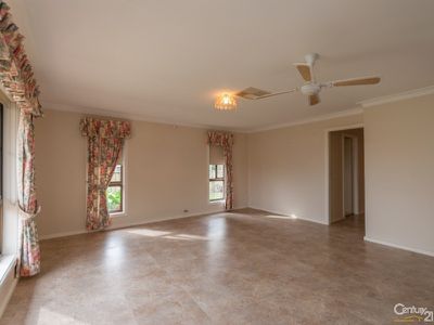1 / 3 Rothsay Court, Dubbo