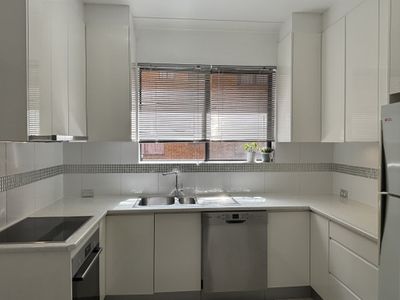 8 / 380 Railway Parade, Carlton