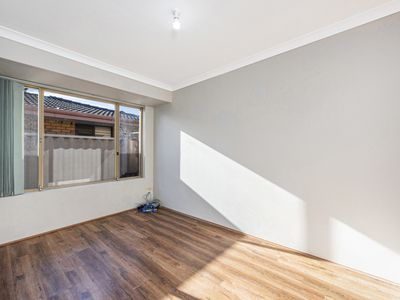 32 Jubilee Drive, Waikiki