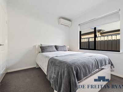 30 Bellavista Parade, Meadow Springs